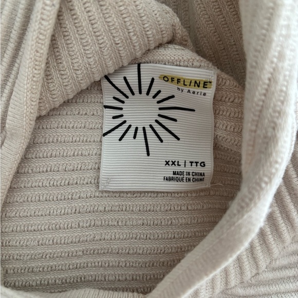 2 aerie Ribbed Hoodies in Cream and Black - Picture 4 of 10